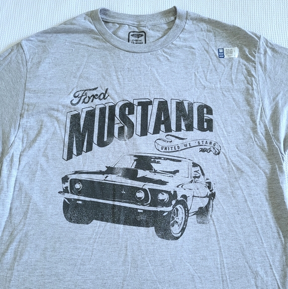 Official Licensed Ford Mustang🐎 Graphic Tee👕 - NWT - Picture 10 of 12